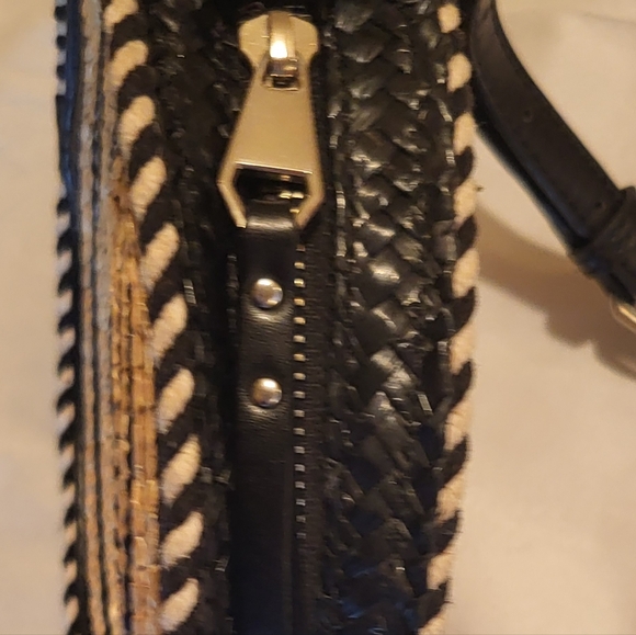 Rebecca Minkoff Circle Purse Cross Body - Picture 9 of 10